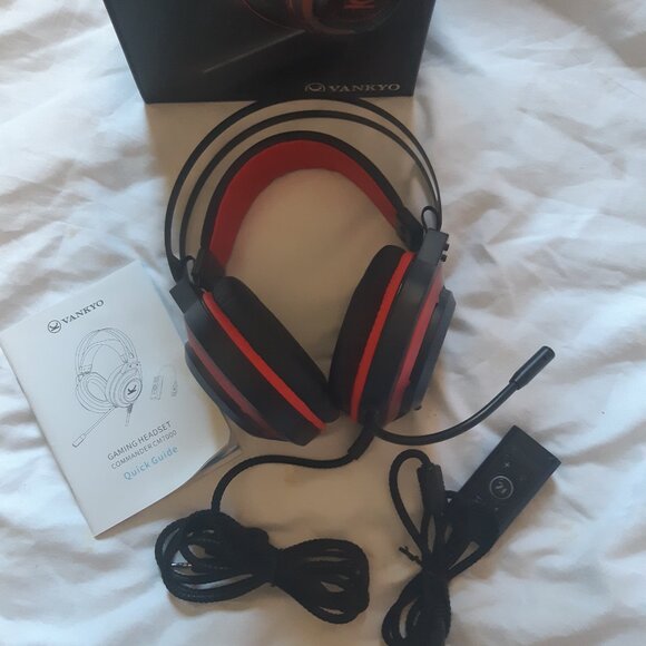 NWOT Commender gaming headset - Picture 2 of 6